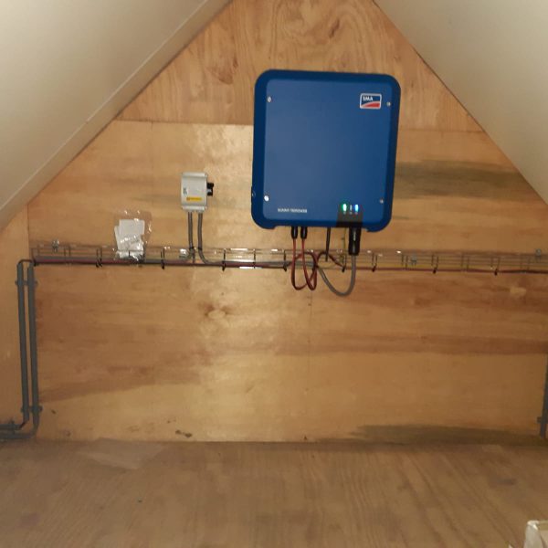 Aanbrengen zonnepanelen Leeuwarden SMA omvormer Martin Halma Gytsjerk