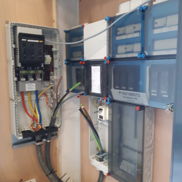 Complexe meterkasten leveren en installeren Martin Halma Gytsjerk 06 222 311 59