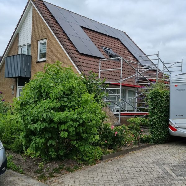 Halma Gytsjerk Full black zonnepanelen dak