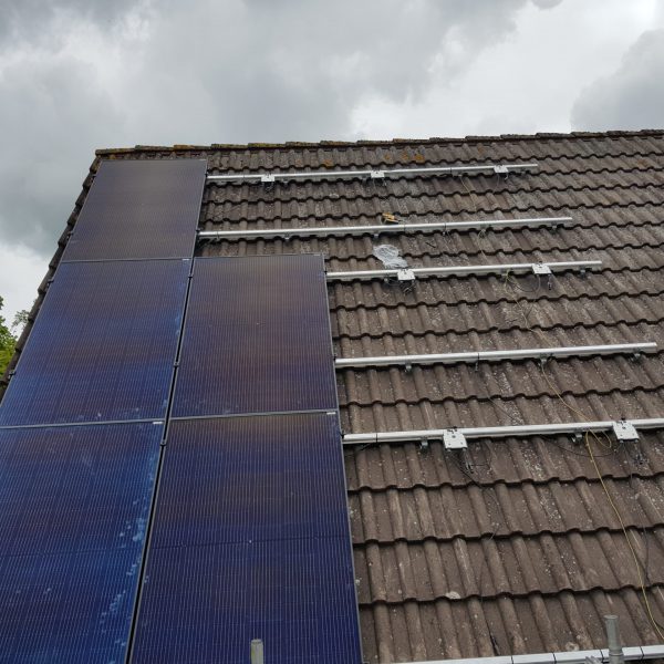 Zonnepanelen met optimizer Tytsjerk geplaatst Martin Halma Gytsjerk 06 222 311 59