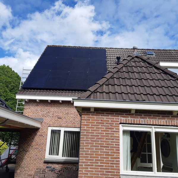 Zonnepanelen met optimizer Tytsjerk geplaatst Martin Halma Gytsjerk 06 222 311 59